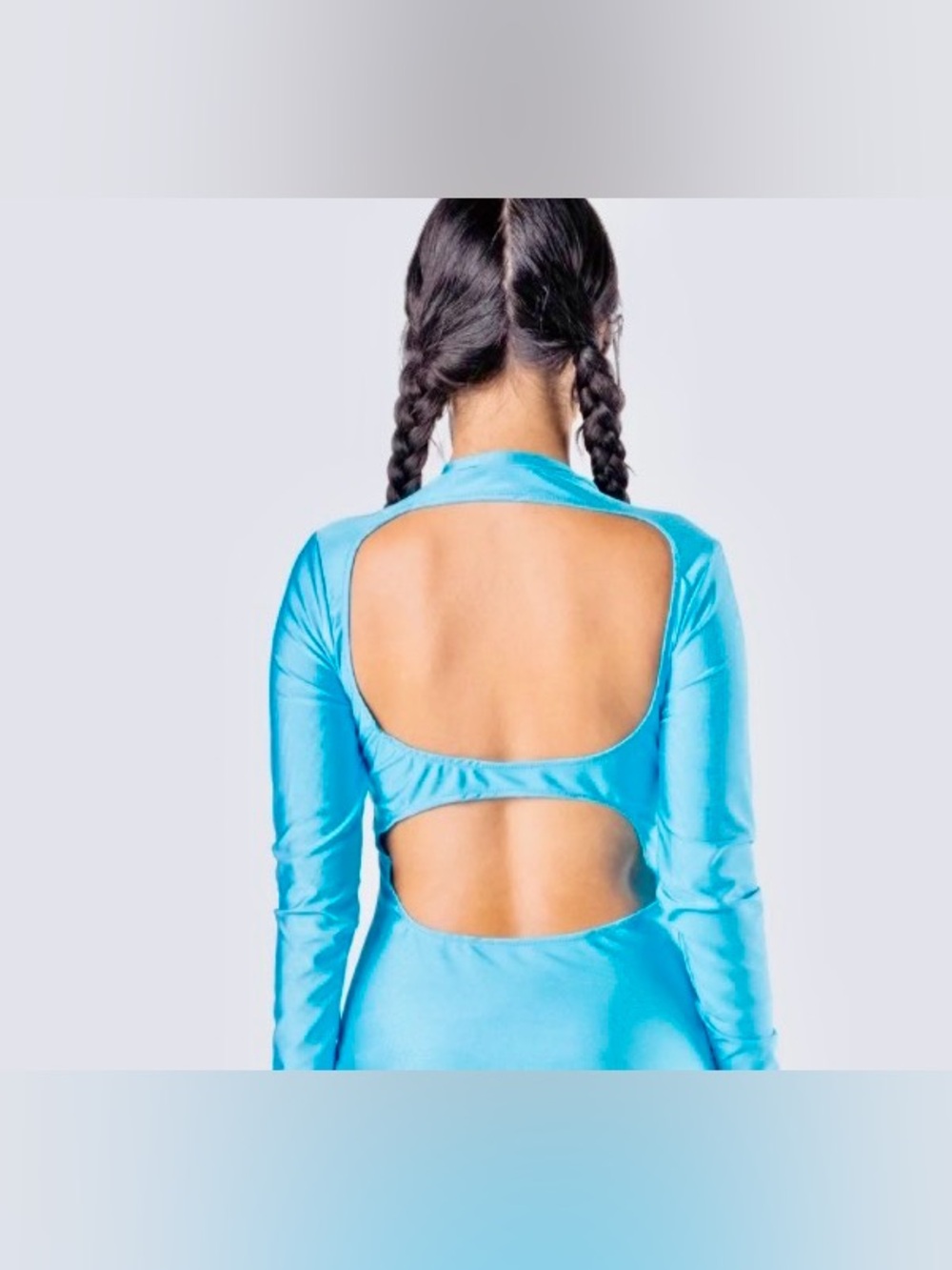 Finesse Open-Back Long Sleeve Dress in Bright Turquoise Size Large
